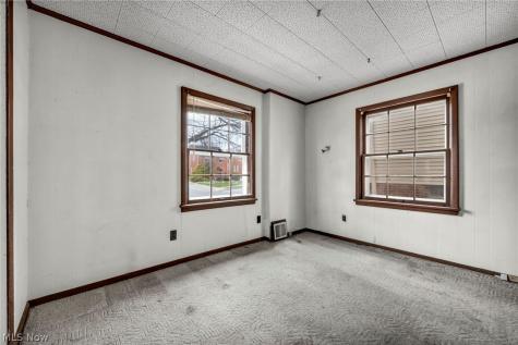 9704 S Highland Avenue Garfield Heights OH 44125