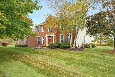 9020 Humberside Avenue NW North Canton OH 44720