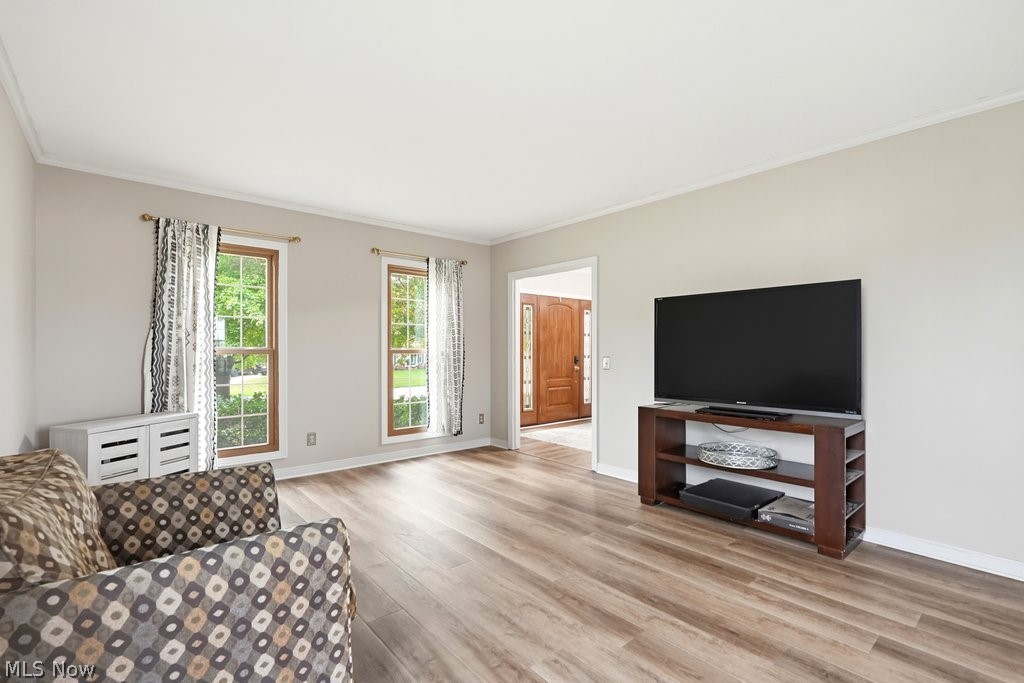 9020 Humberside Avenue NW North Canton OH 44720
