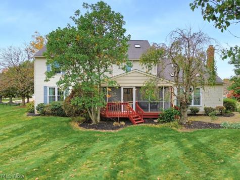 9020 Humberside Avenue NW North Canton OH 44720