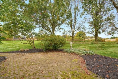 9020 Humberside Avenue NW North Canton OH 44720