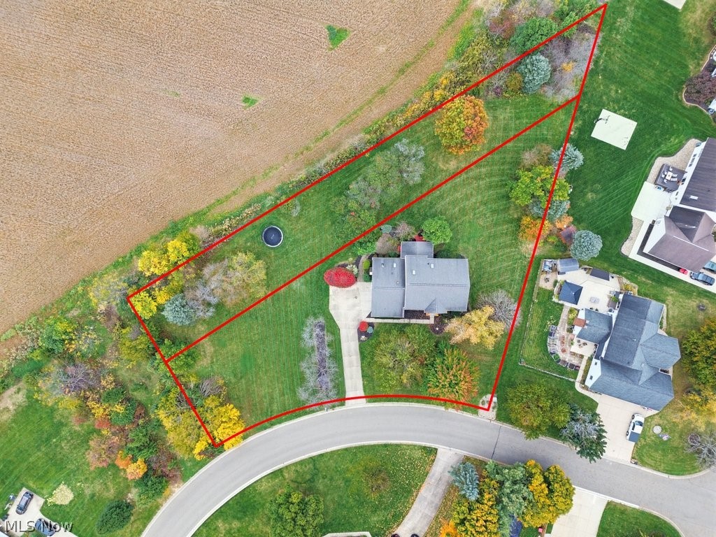 9020 Humberside Avenue NW North Canton OH 44720