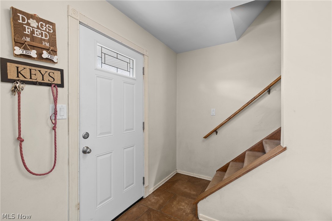 324 Thomas Street Wintersville OH 43953