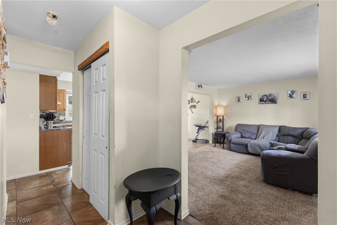324 Thomas Street Wintersville OH 43953