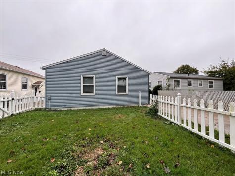 1928 13th Street SW Akron OH 44314