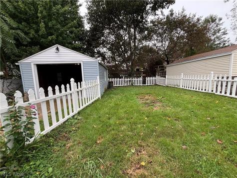 1928 13th Street SW Akron OH 44314