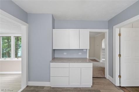 22434 Seabrooke Avenue Euclid OH 44123