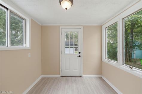 22434 Seabrooke Avenue Euclid OH 44123