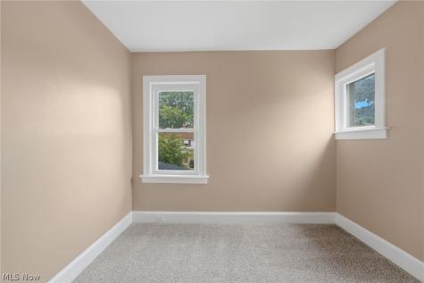 22434 Seabrooke Avenue Euclid OH 44123