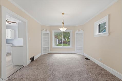 22434 Seabrooke Avenue Euclid OH 44123