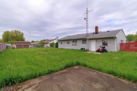 1014 Kirwan Drive Youngstown OH 44515