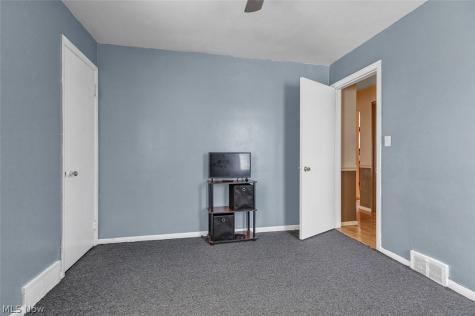 14903 Tabor Avenue Maple Heights OH 44137