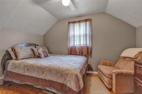 14903 Tabor Avenue Maple Heights OH 44137