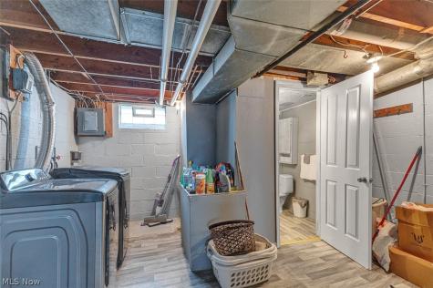 14903 Tabor Avenue Maple Heights OH 44137