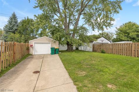 14903 Tabor Avenue Maple Heights OH 44137