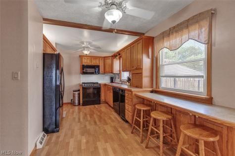 14903 Tabor Avenue Maple Heights OH 44137
