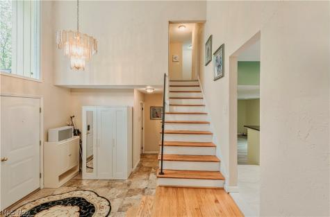 33170 Ledge Hill Drive Solon OH 44139