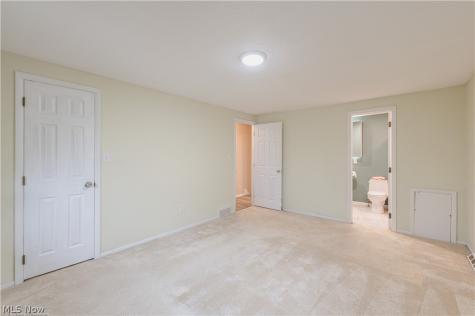 33170 Ledge Hill Drive Solon OH 44139