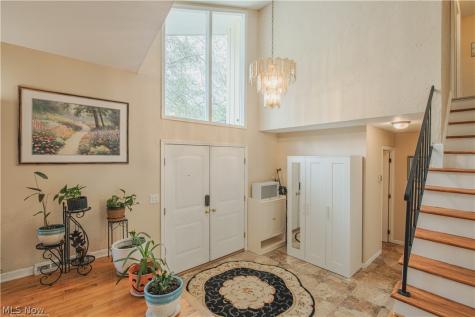 33170 Ledge Hill Drive Solon OH 44139