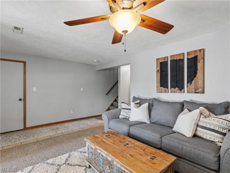 408 Abbyshire Road Akron OH 44319