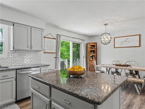 408 Abbyshire Road Akron OH 44319