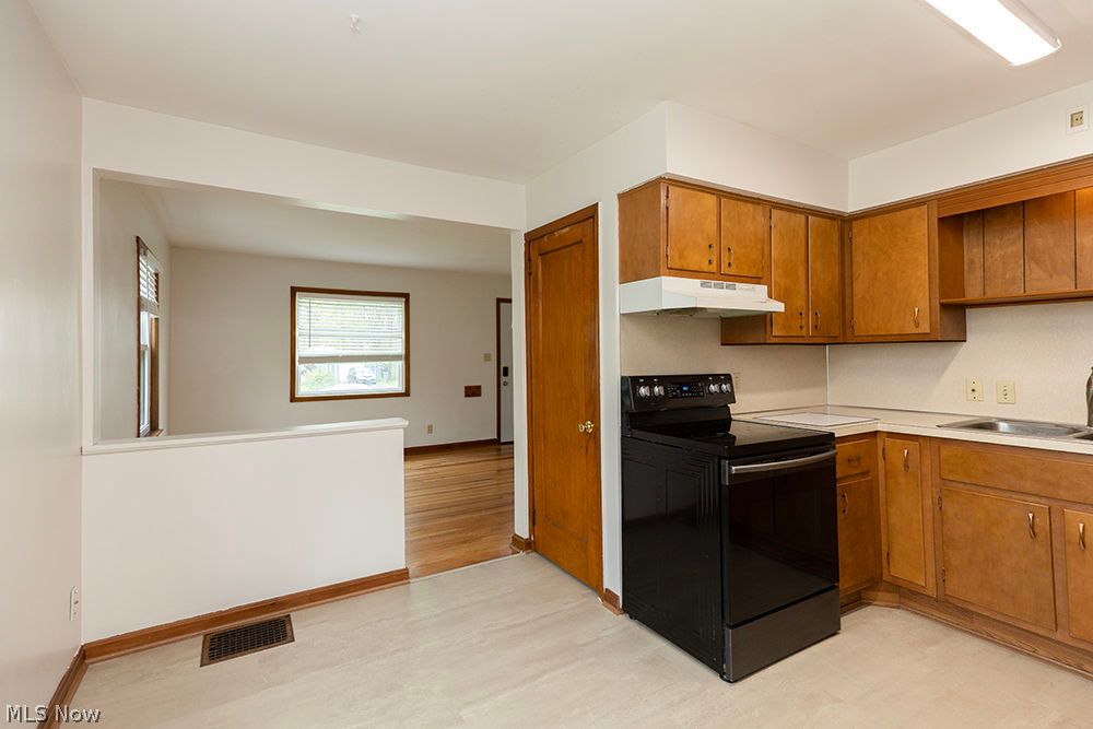 1710 Norwood Street NW Warren OH 44485