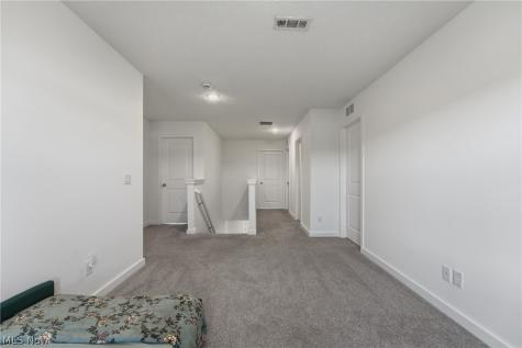 356 Jonagold Drive NE Louisville OH 44641