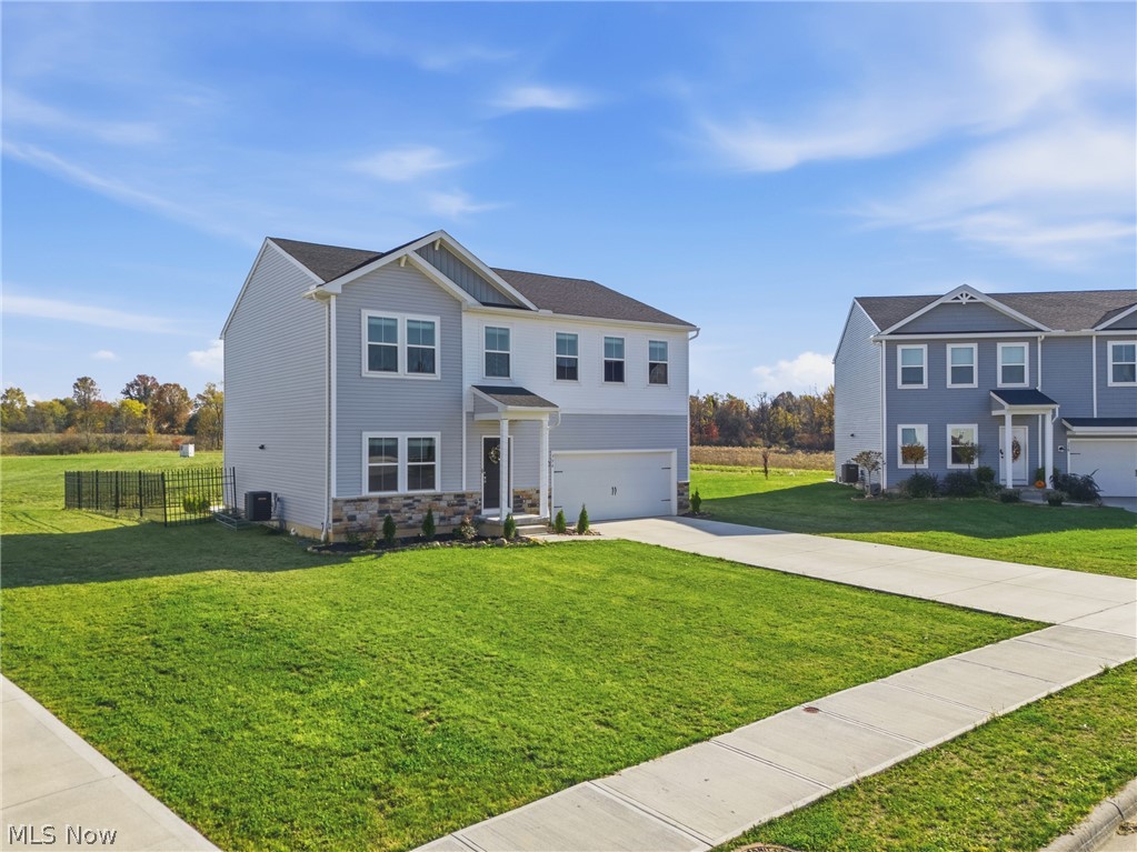 356 Jonagold Drive NE Louisville OH 44641
