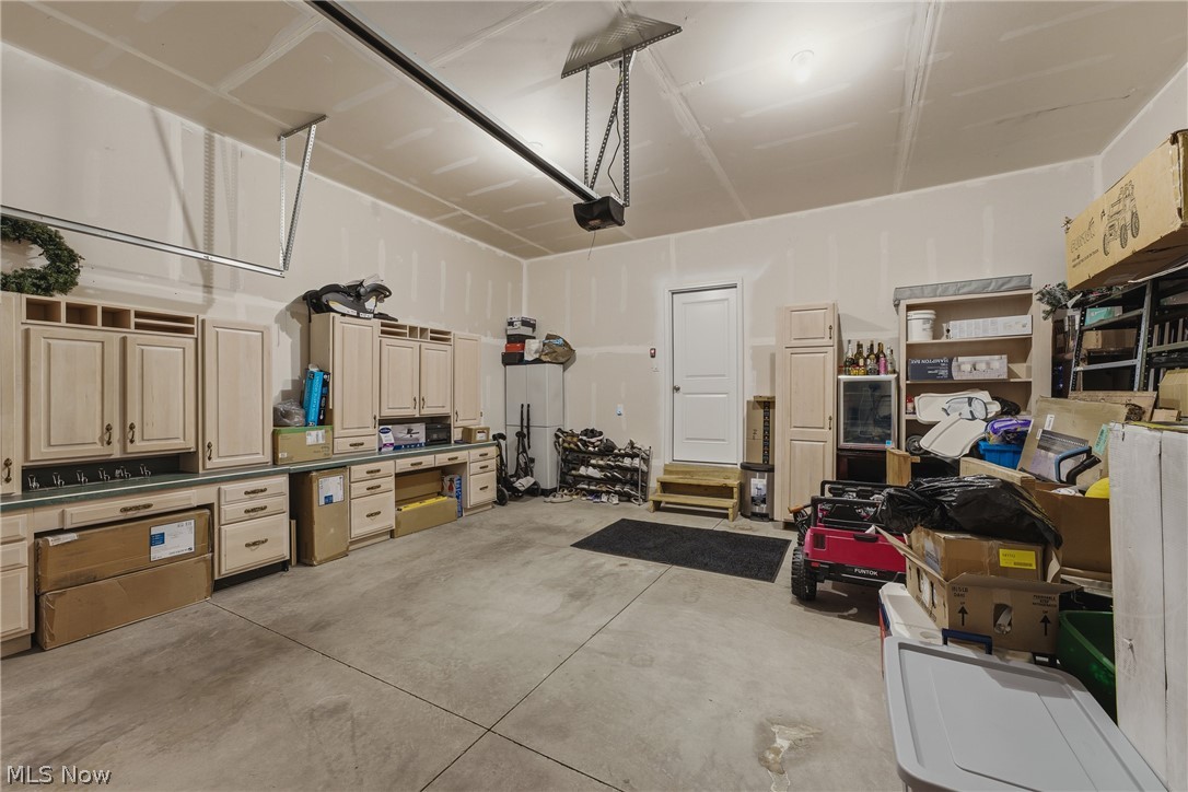 356 Jonagold Drive NE Louisville OH 44641