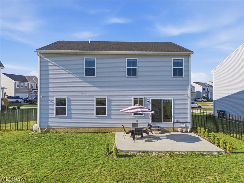 356 Jonagold Drive NE Louisville OH 44641