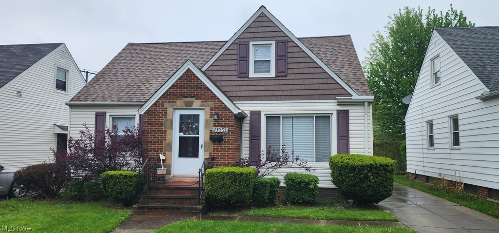 21351 Crystal Avenue Euclid OH 44123