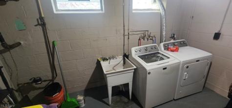 21351 Crystal Avenue Euclid OH 44123