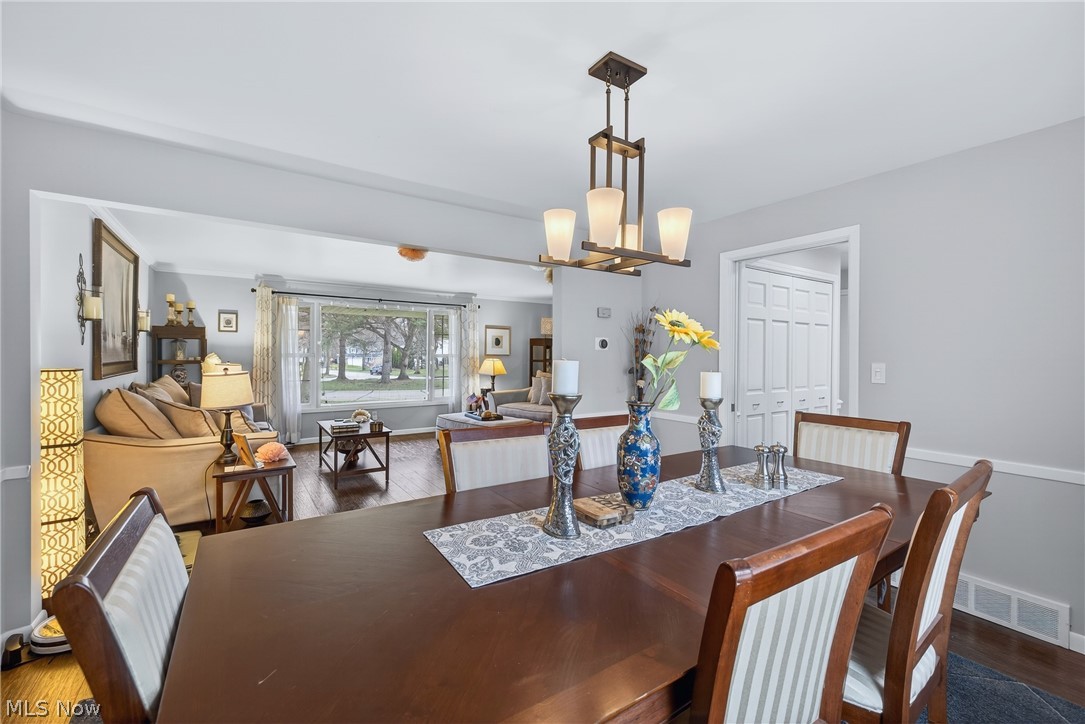 1044 Linden Lane Lyndhurst OH 44124