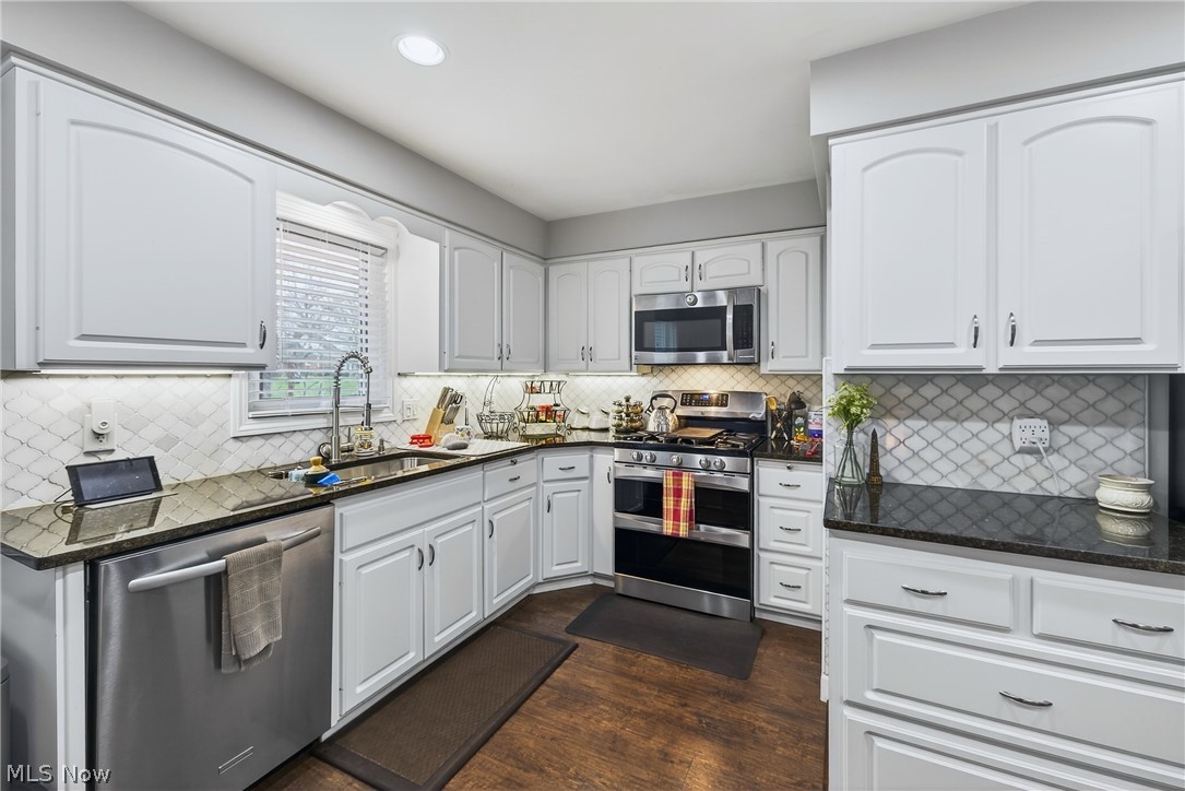 1044 Linden Lane Lyndhurst OH 44124