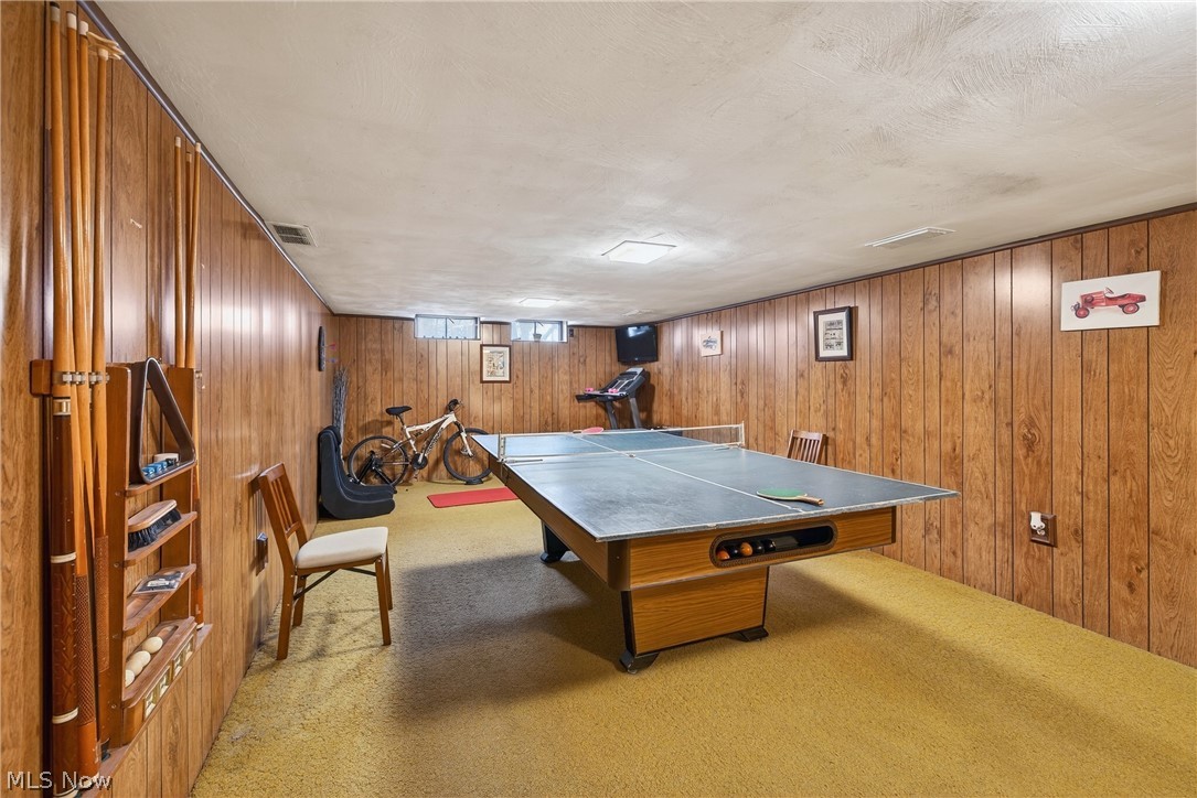 1044 Linden Lane Lyndhurst OH 44124
