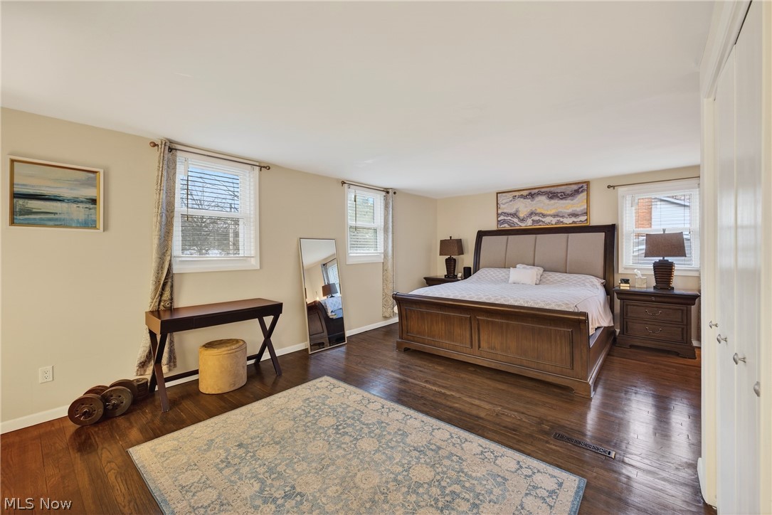 1044 Linden Lane Lyndhurst OH 44124