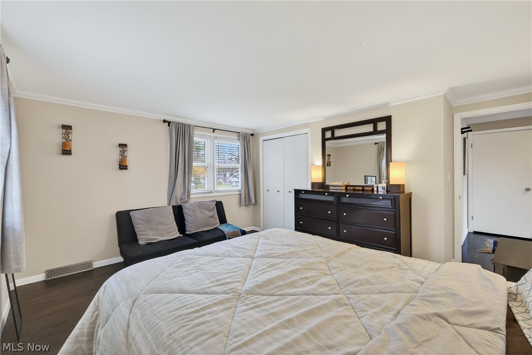 1044 Linden Lane Lyndhurst OH 44124