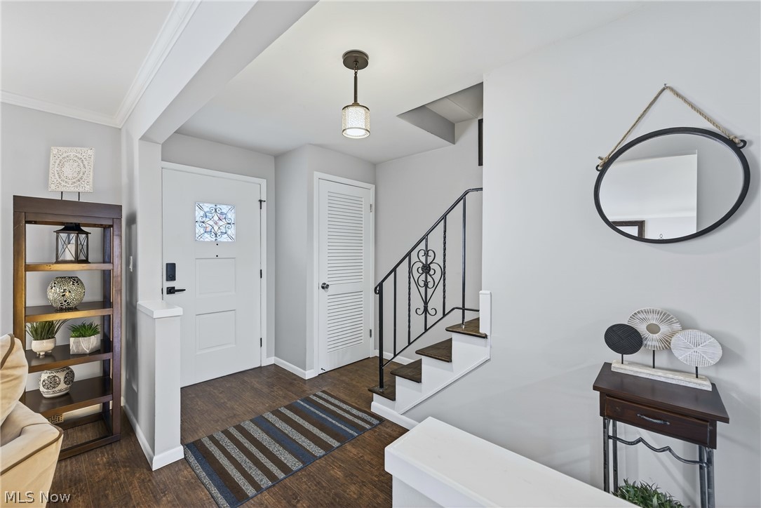 1044 Linden Lane Lyndhurst OH 44124