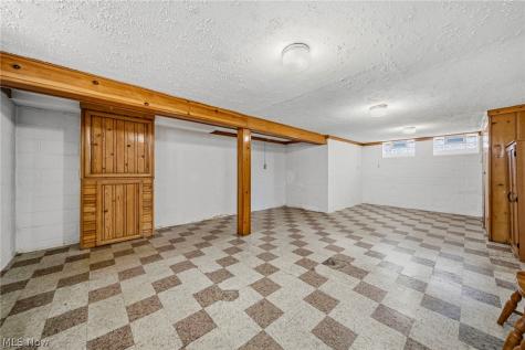 5703 Pelham Drive Parma OH 44129