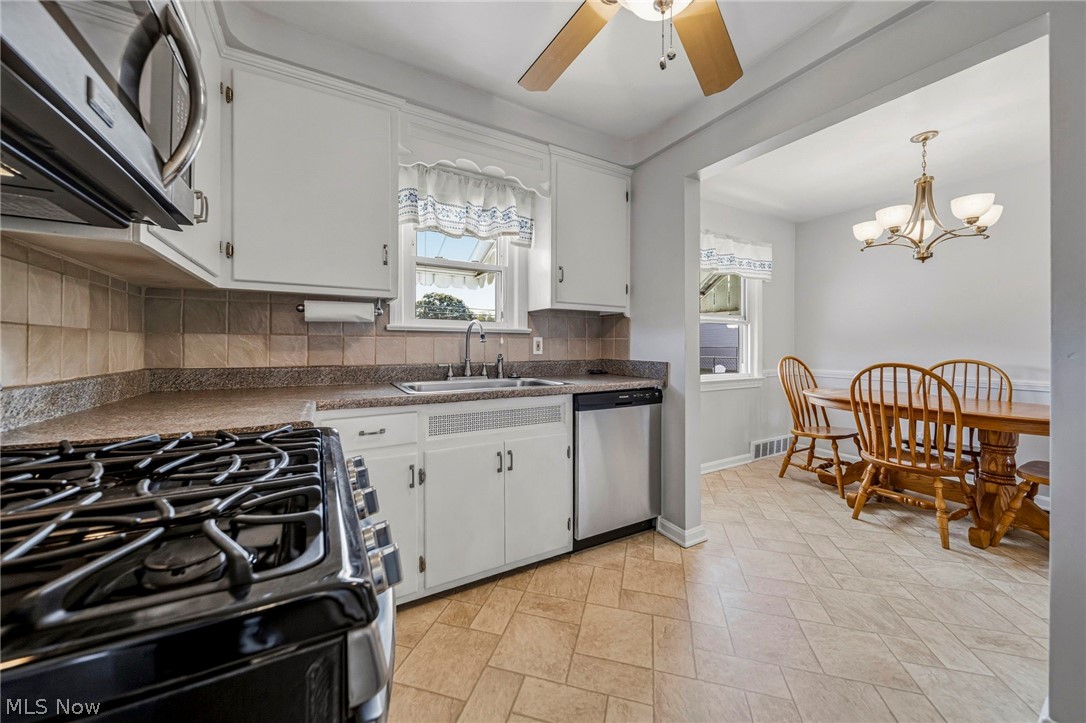 5703 Pelham Drive Parma OH 44129