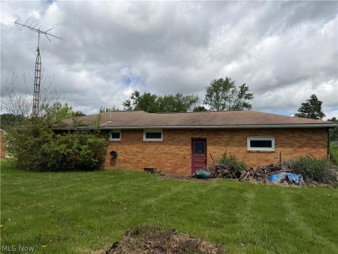 3858 Easton Street NE Canton OH 44721