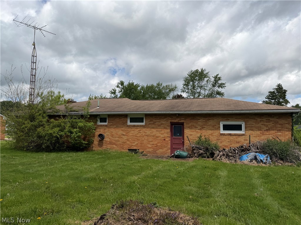3858 Easton Street NE Canton OH 44721