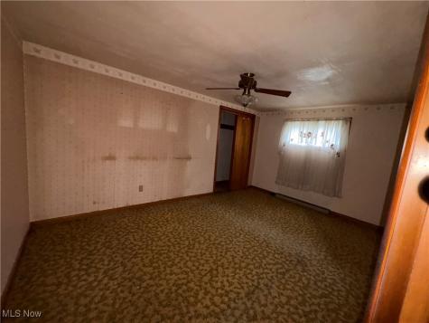 3858 Easton Street NE Canton OH 44721