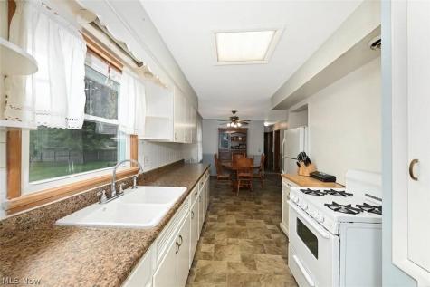 1325 Delverne Avenue SW Canton OH 44710