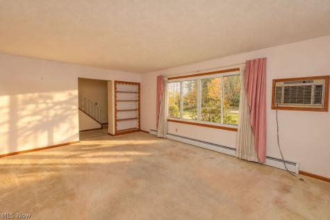 2361 Weymouth Road Hinckley OH 44233