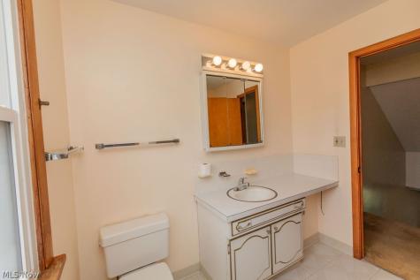 2361 Weymouth Road Hinckley OH 44233