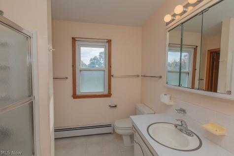 2361 Weymouth Road Hinckley OH 44233