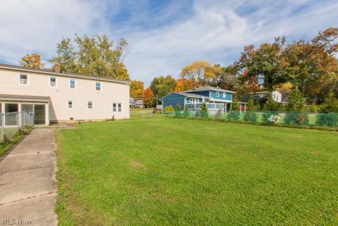 2361 Weymouth Road Hinckley OH 44233