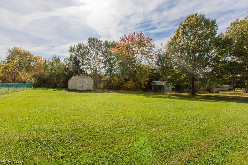 2361 Weymouth Road Hinckley OH 44233