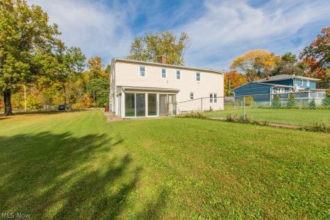 2361 Weymouth Road Hinckley OH 44233